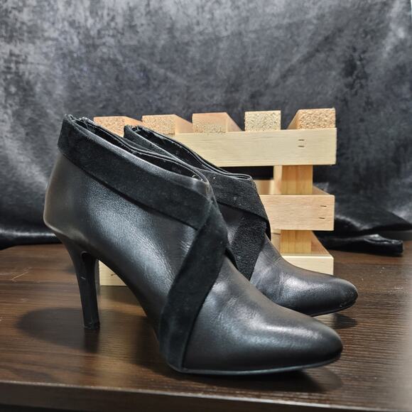 CALVIN KLEIN Juanita Black criss cross Leather Stiletto Ankle Booties—SZ. 7.5 - Picture 1 of 13